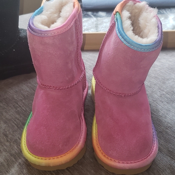 Other - Uggs toddler size 7